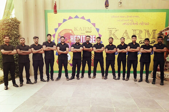 bouncers navratre
